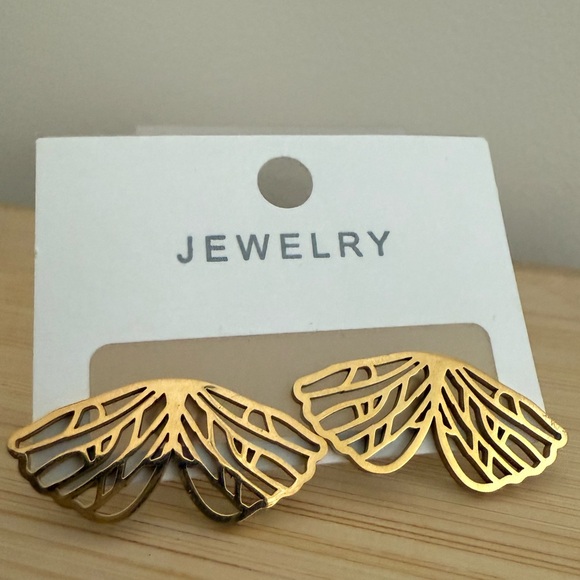 NEW Pair of gold-plated butterfly wing stud earrings Elegant women jewelry New - Picture 7 of 10